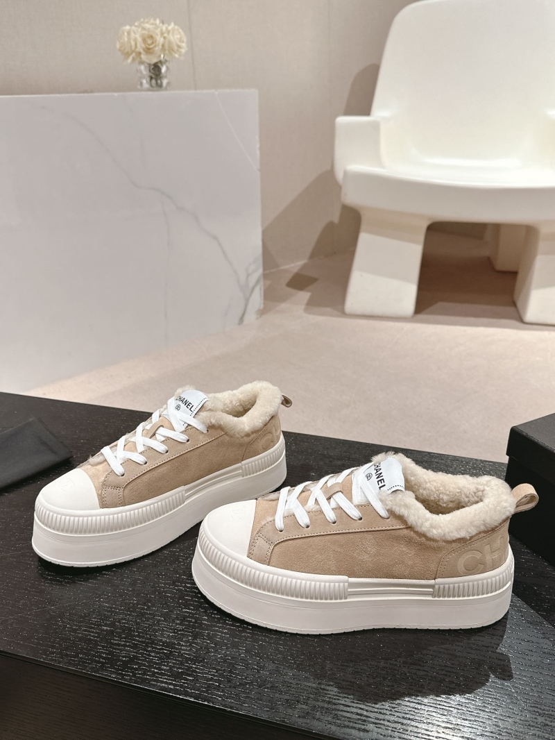 Ch**el sport shoes